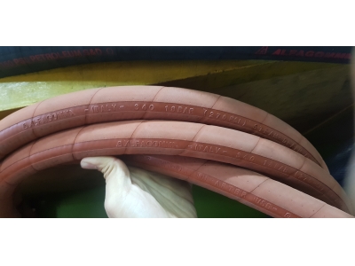 食品級橡膠軟管在使用中會出現哪些故障